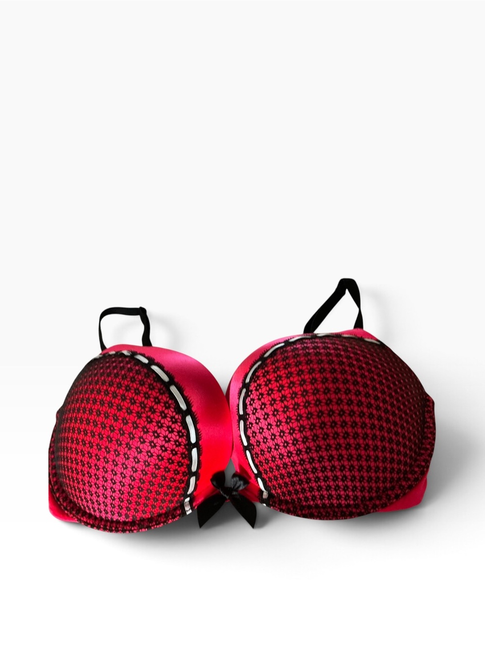 Victoria’s Secret bombshell add 2Cup satin raspberry with black lace bra 34D